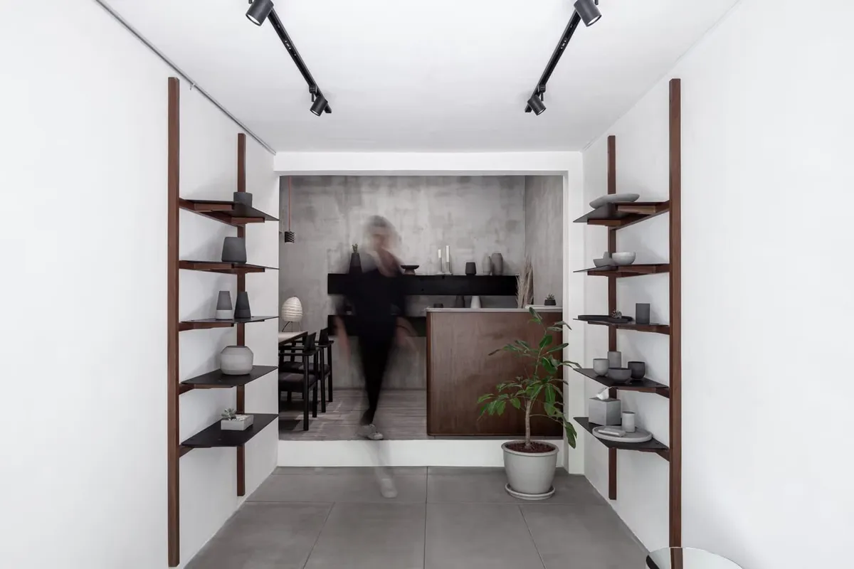 Interior del showroom Mās Concreto en Lomas de Chapultepec